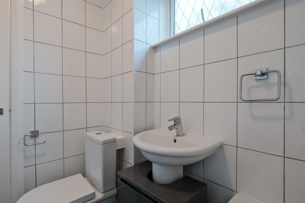 014-50 Allanton Grove, Wishaw.jpg
