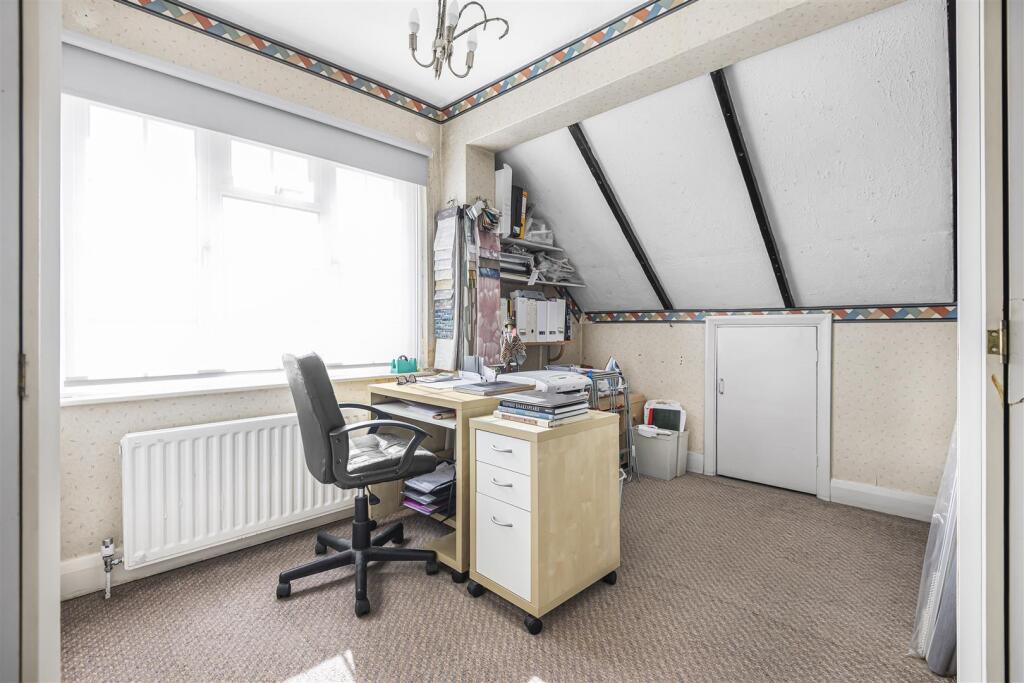 BEDROOM 3
