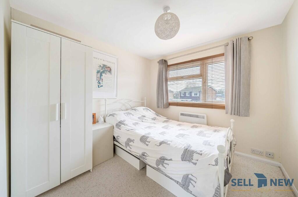 Guest bedroom