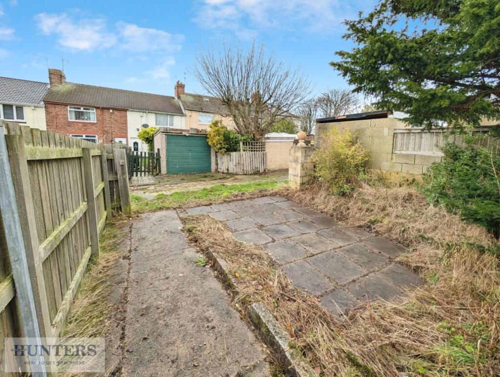 PARKING &amp; GARDENS