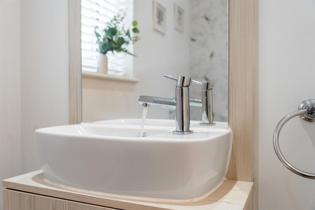 12 Atherton Drive-37.jpg