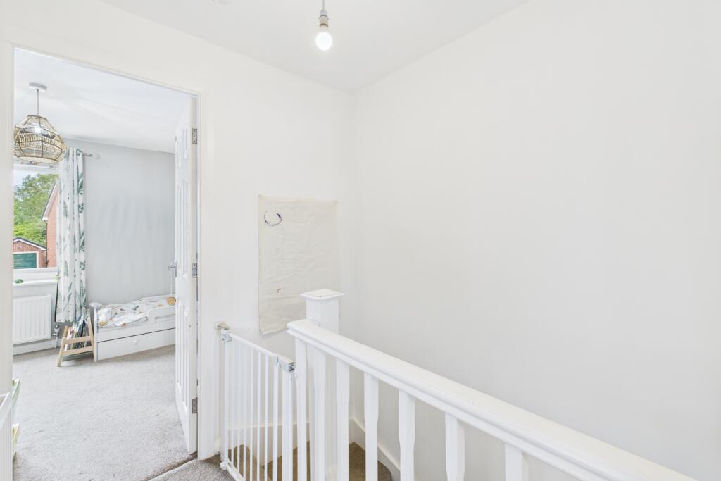 CAM03162G0-PR0309-STILL009