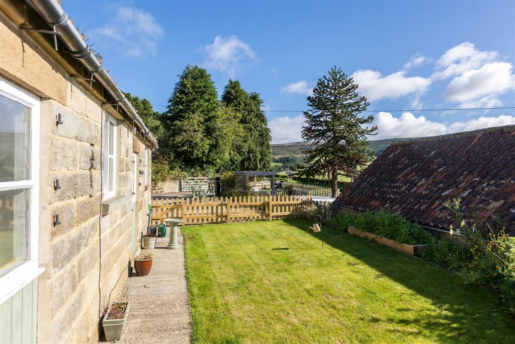 Breck House Farm Bungalow External-3.jpg