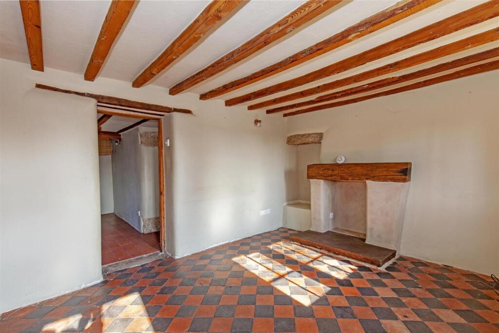 Reception Room-3.jpg