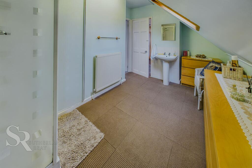 Jack and Jill Dormer En Suite