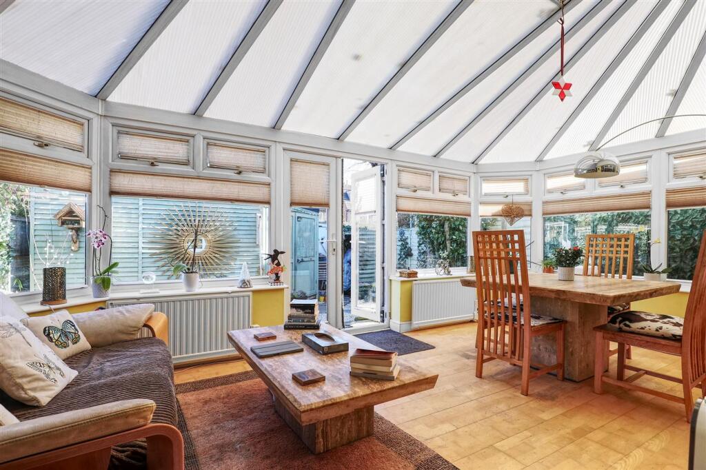 conservatory .jpg