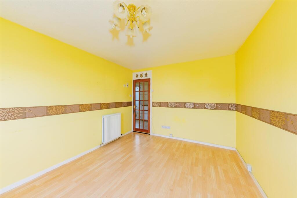 17 Broomlee Road Dundee-6.JPG