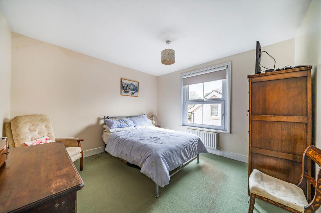 The Old Antique Shop, 3 High Street, Twyford, SO21