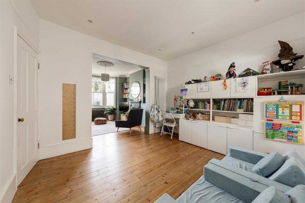 Haldan Road E4