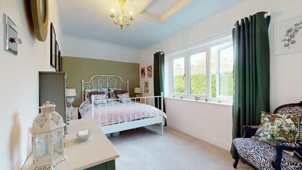 BEDROOM 4