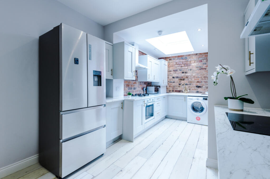 70 Langton Road Kitchen 1