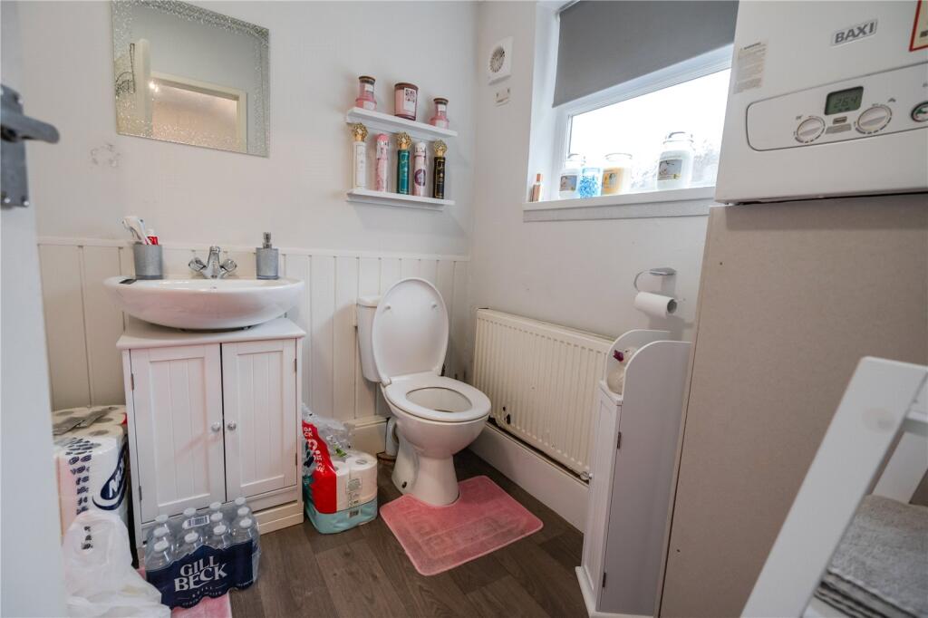 84a Bathroom