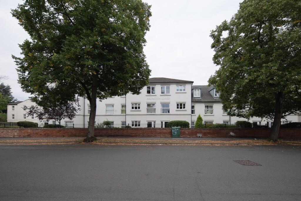 40 Arlington Lodge Arlington Avenue.jpg