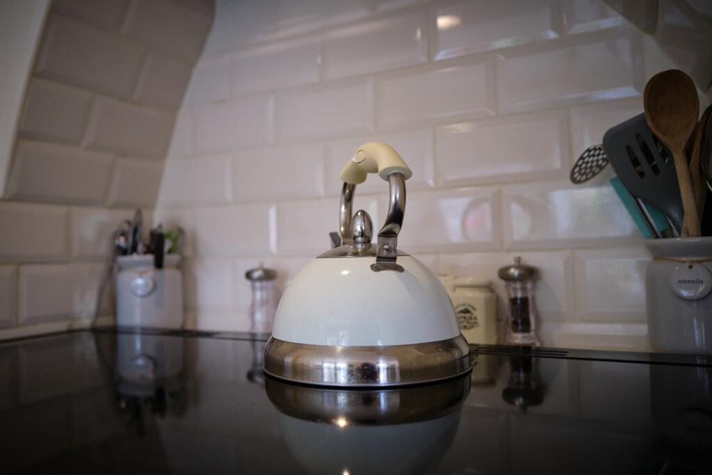 The kitchen/diner stands as the epitome of sophist