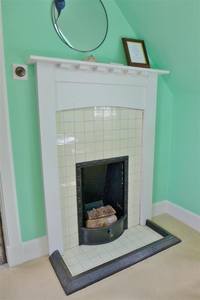 Bedroom 4 fire