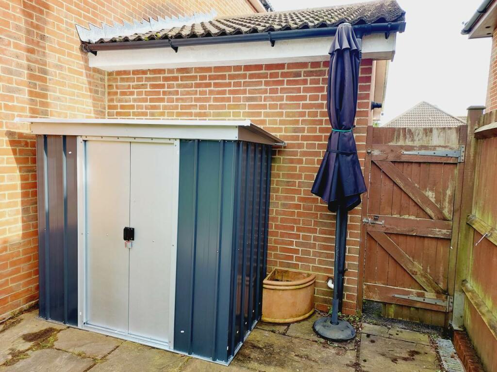 Rear garden (metal s