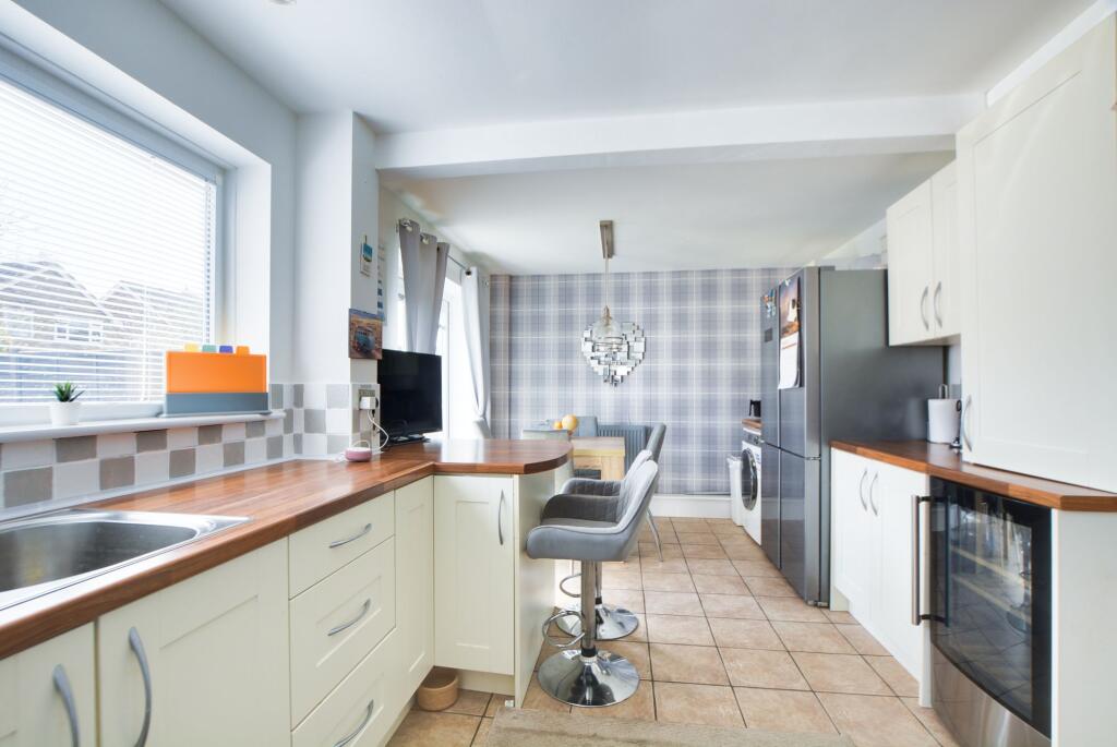 Open Plan Fitted Dining Kitchen