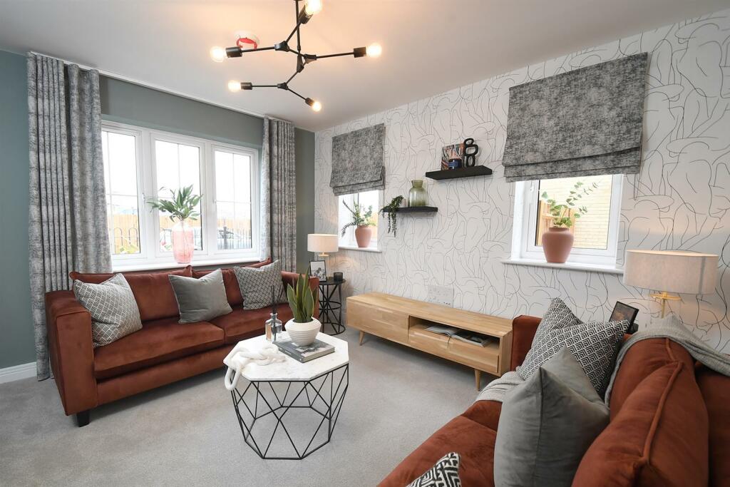 Bellway Eastern Counties - Ivy Hill sales office a