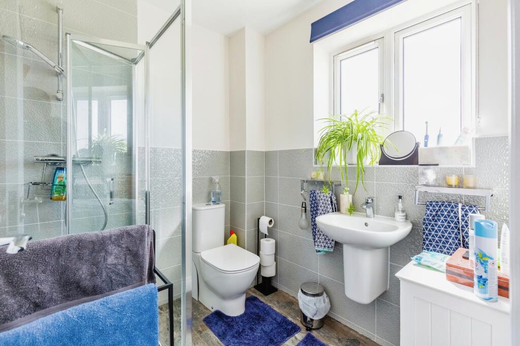 Master En-suite