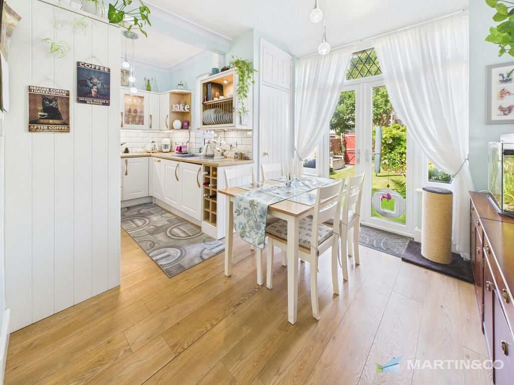 CAM02318G0-PR0487...