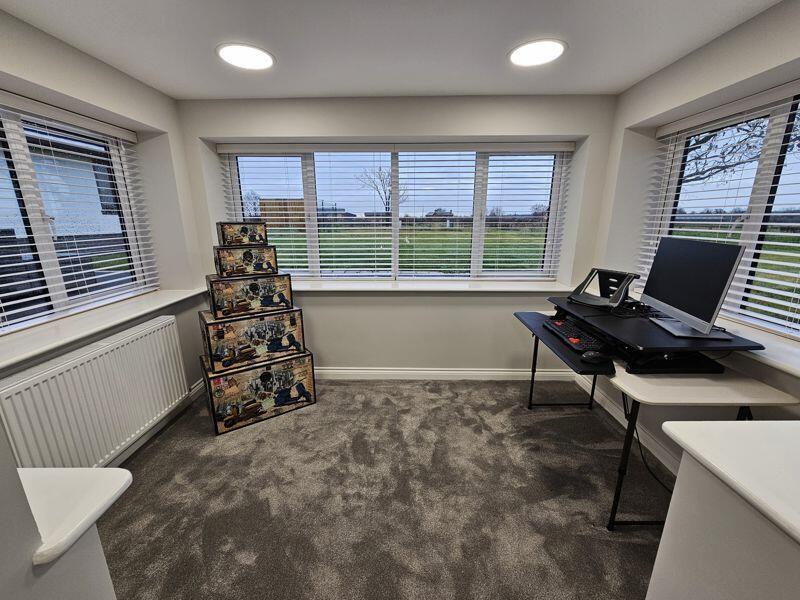 Dressing Room / Study