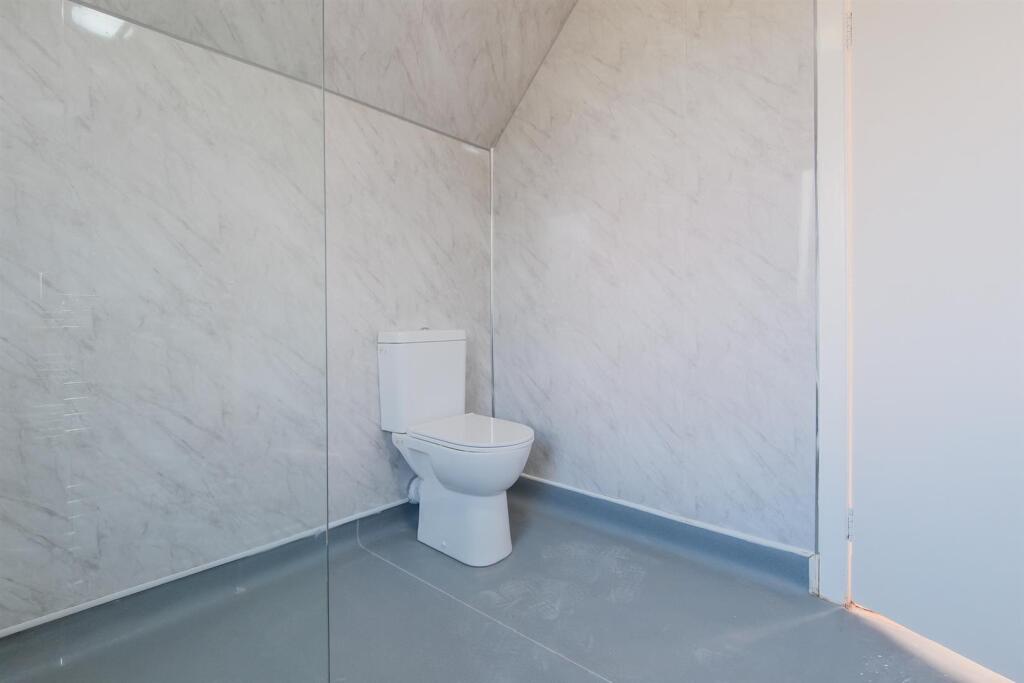 019-18 Fraser Street, Cleland ML1 5PW.jpg