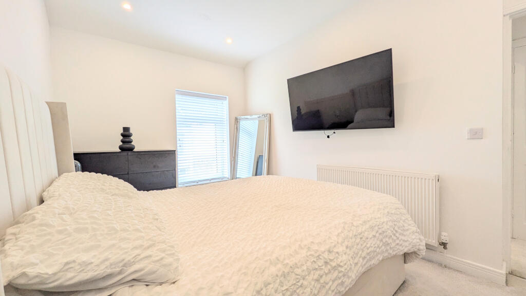 PXL_20250904_084531182.MP~2