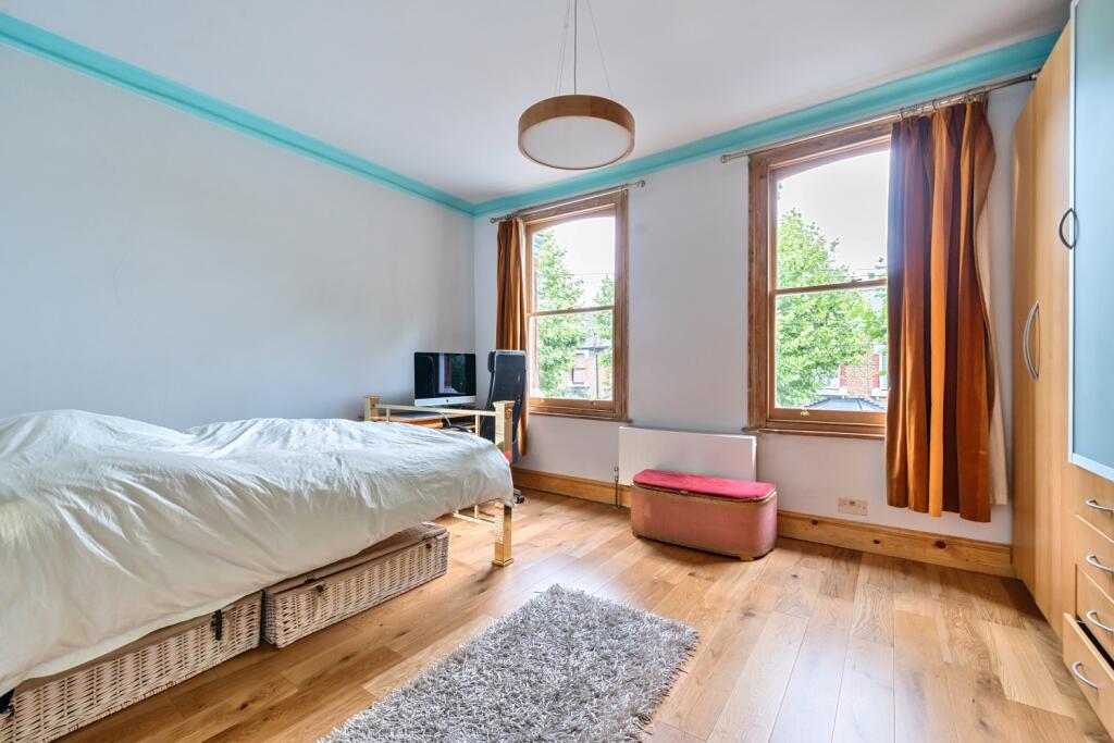 1316093-6-6874fd8182905