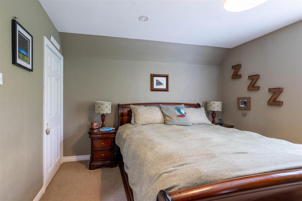 7 Clayton Road, Bridge Of Earn-47.jpg