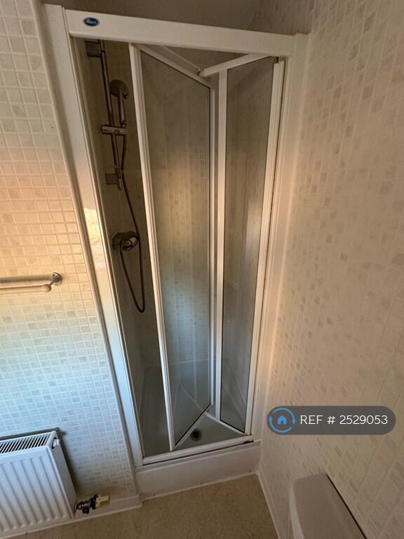 Ensuite Shower