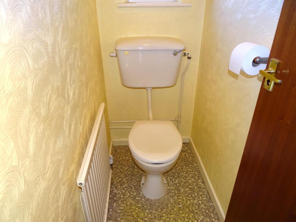 SEPARATE WC