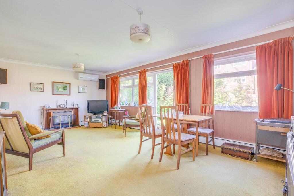 Sitting Dining Room