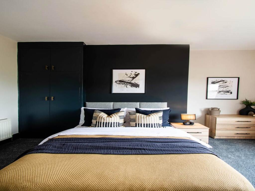 113 Cemetery RD R3 (