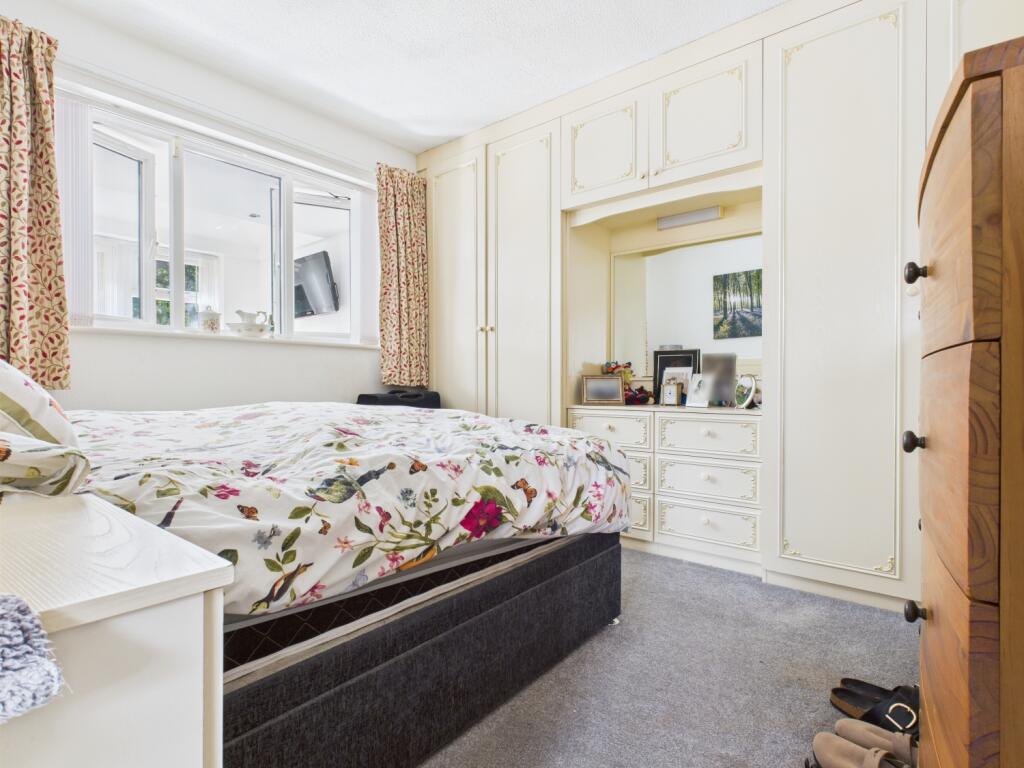 CAM03729G0-PR0119-STILL007