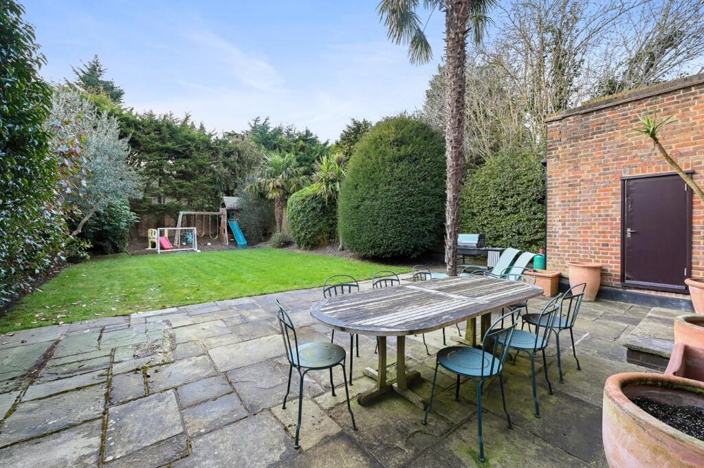 TEC - 72 Wykeham Road - GardenA1 (1).jpg