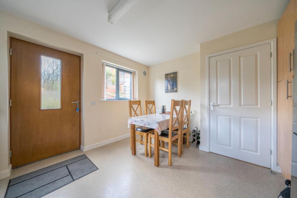 Dining Area.jpg