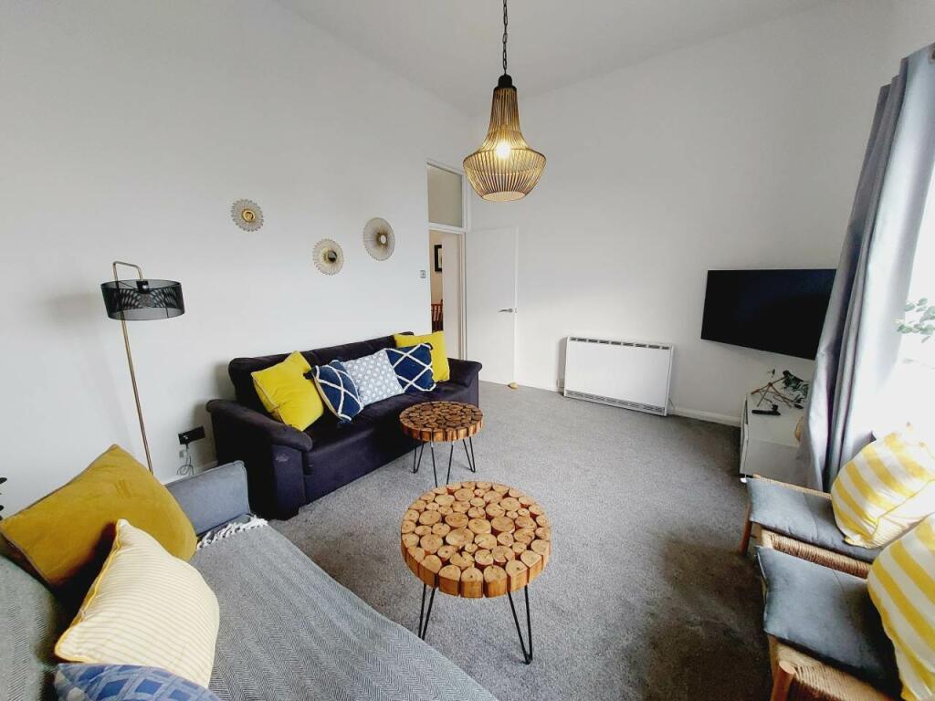 Living room aspect4