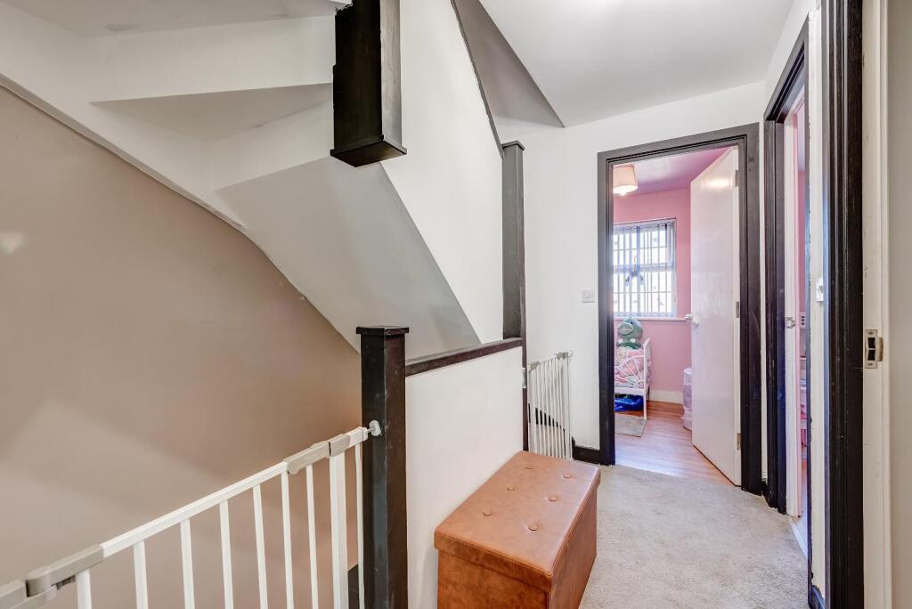 4GreatStubbing(Interior)(12of27).jpg