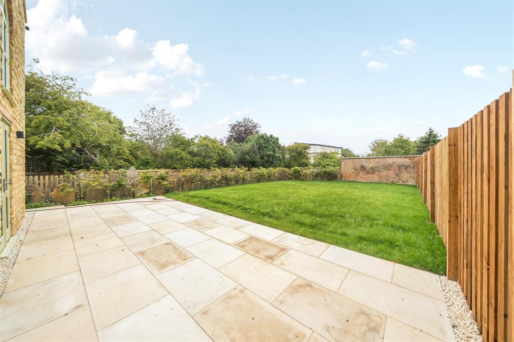 The Chapel, High Street, Paulerspury (10).jpg