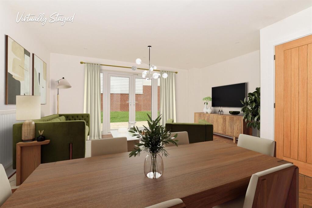 Lounge/Diner Staged