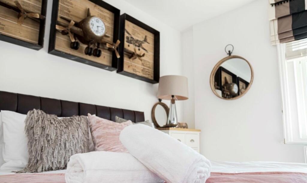 Bedroom Feature