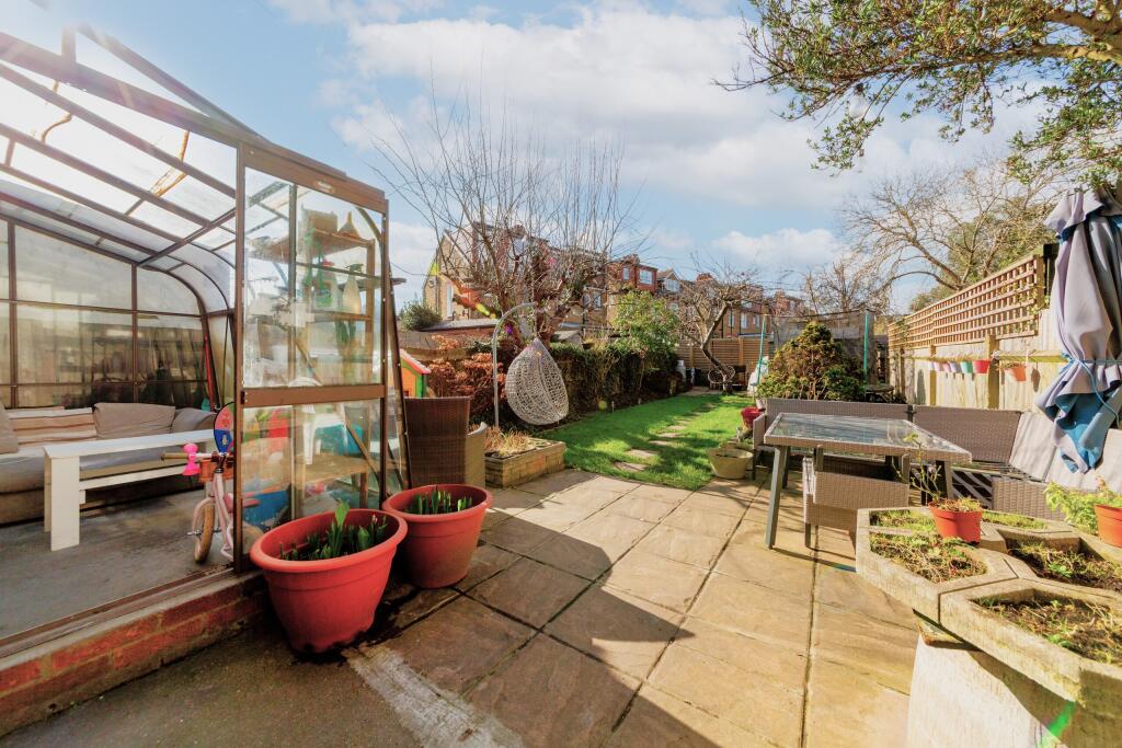 listing_718468_0008_eb58ea6d