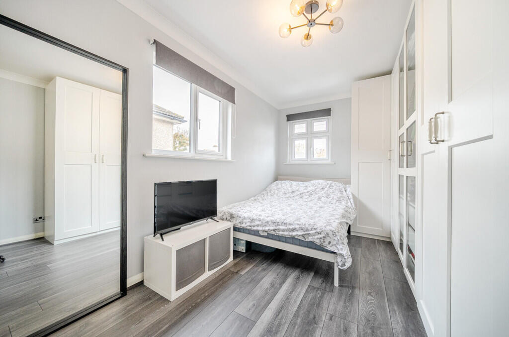bedroom2