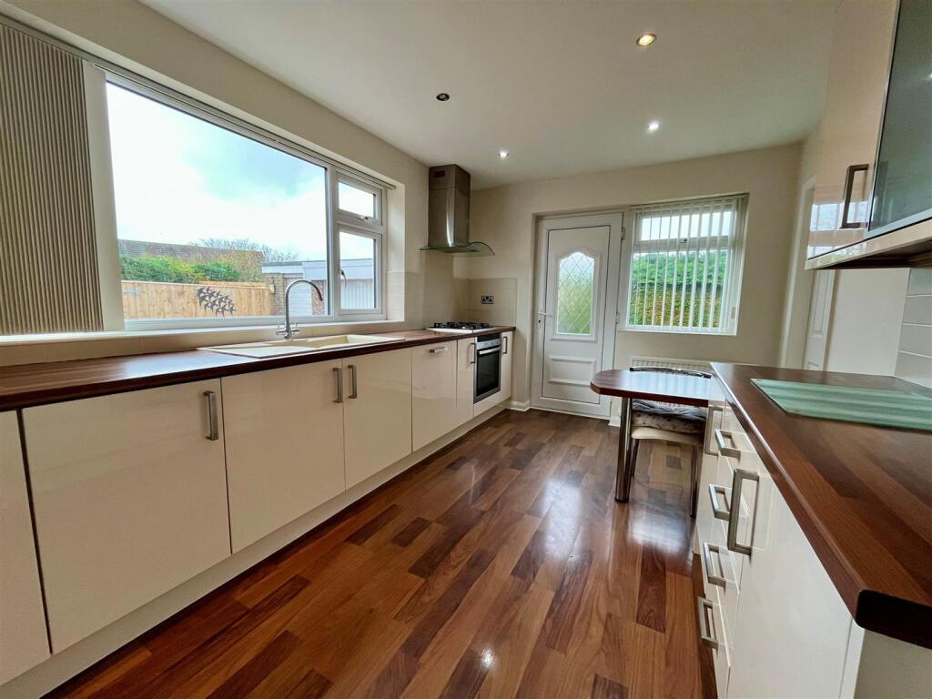 Kitchen - additional image.jpg