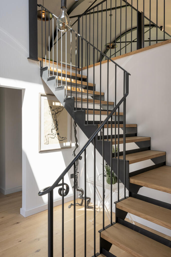 286794 - Bramley Barn ph42 copy.jpg