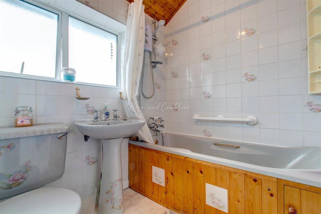 Roundwood, Penylan, HernCrabtree_ (4).jpg