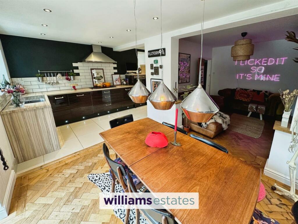 Dining Room / Kitchen