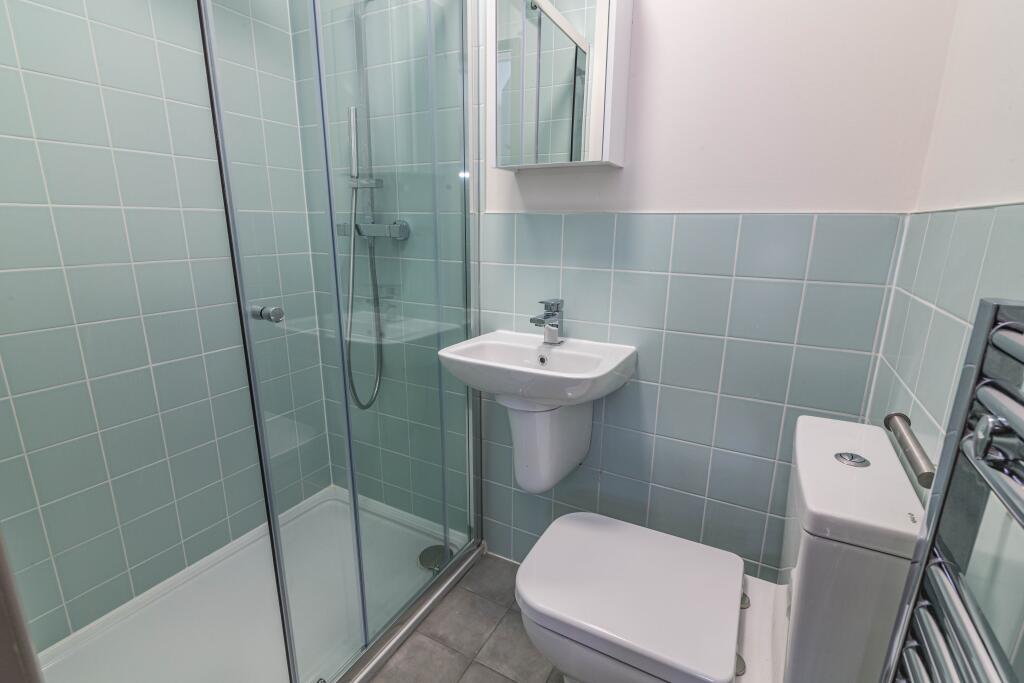 En-suite 1
