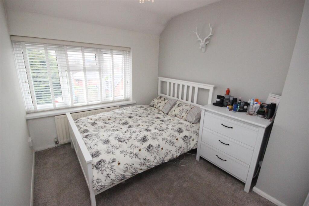 bed 2.JPG