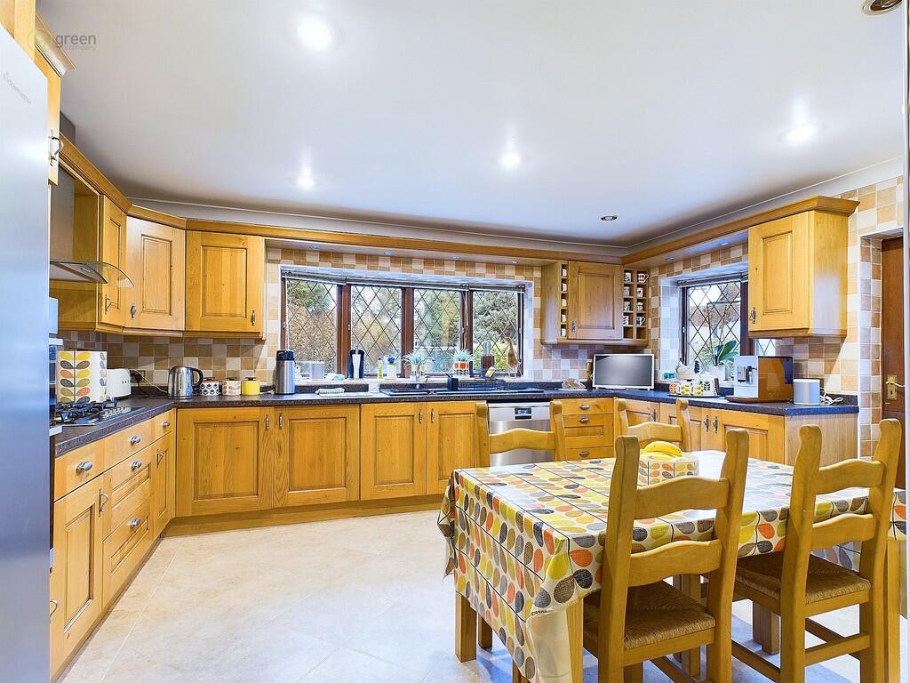 CAM03830G0-PR0117...